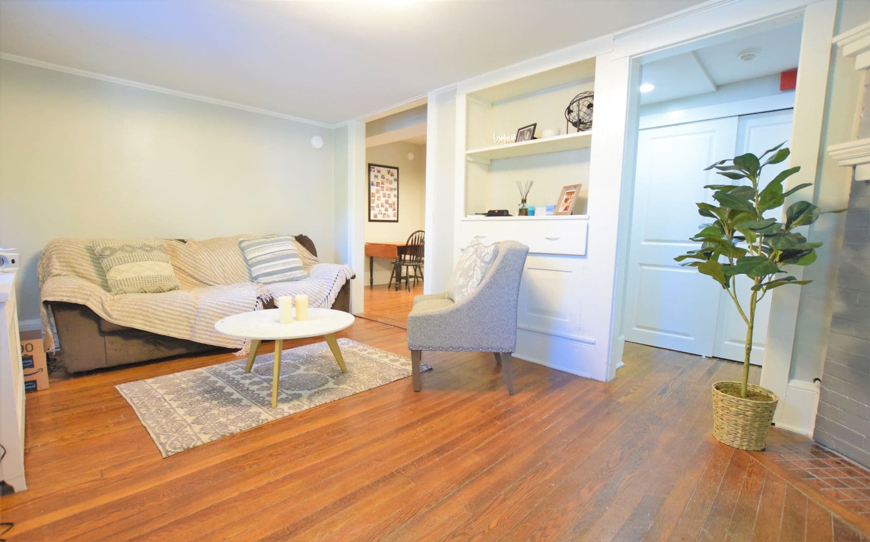 Ithaca Apartment: 609 E State St