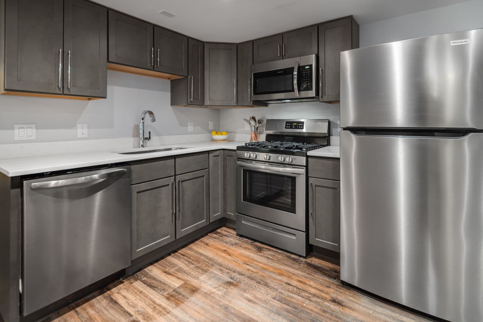 Ithaca Apartment: 109 Williams St