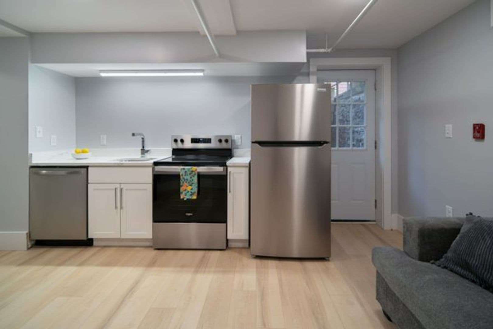 Ithaca Apartment: 504 Stewart Ave
