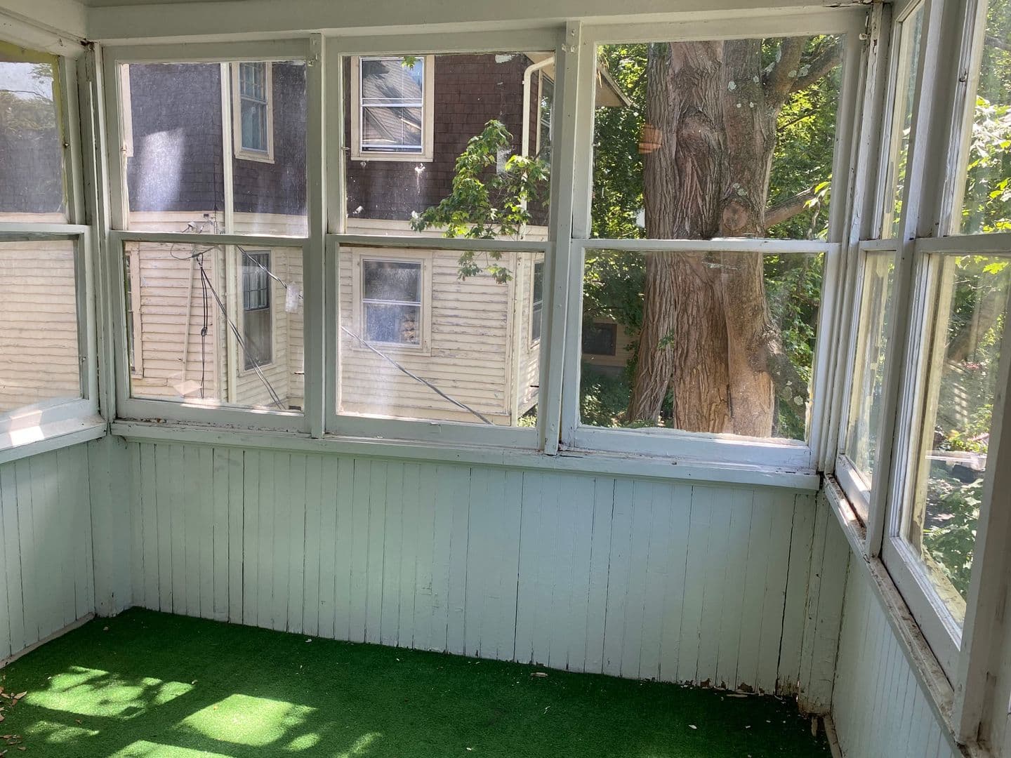 Ithaca Apartment: 609 E State St