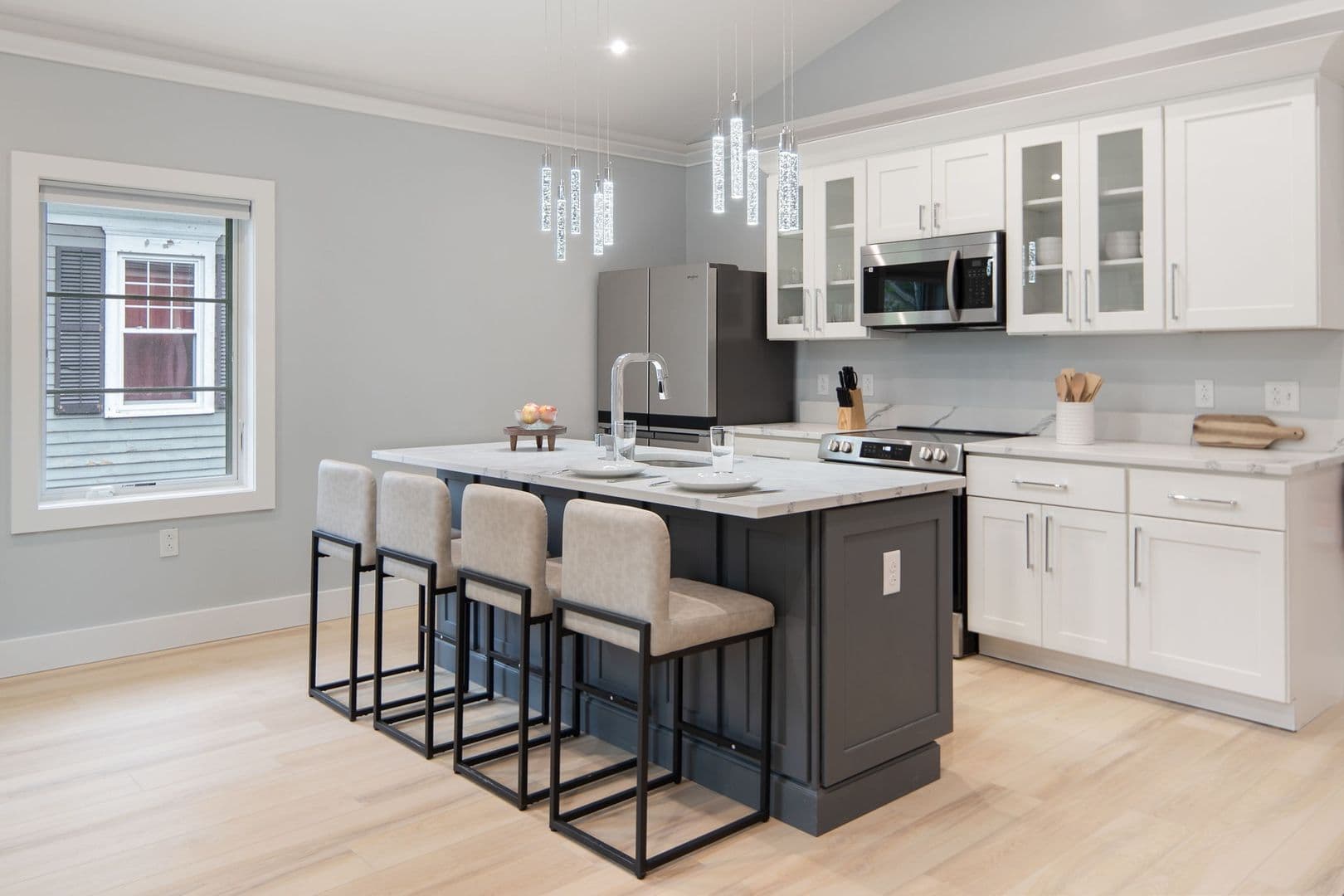 Ithaca Apartment: 601 E State St