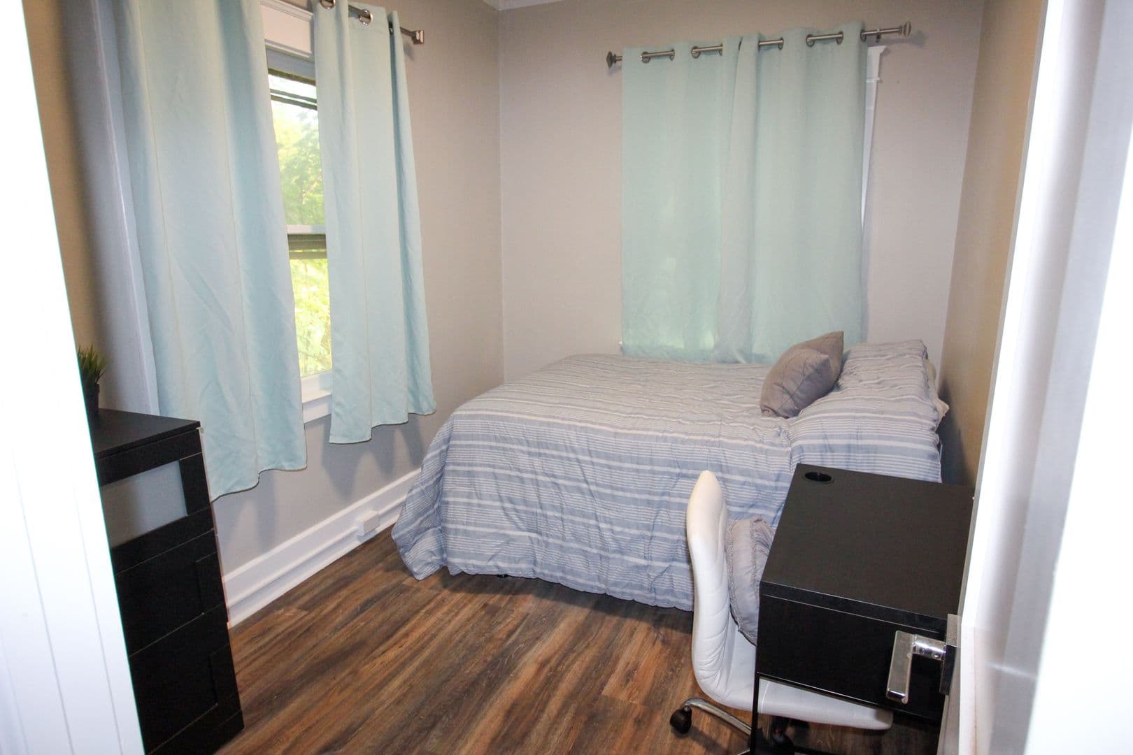 Ithaca Apartment: 613 E State St