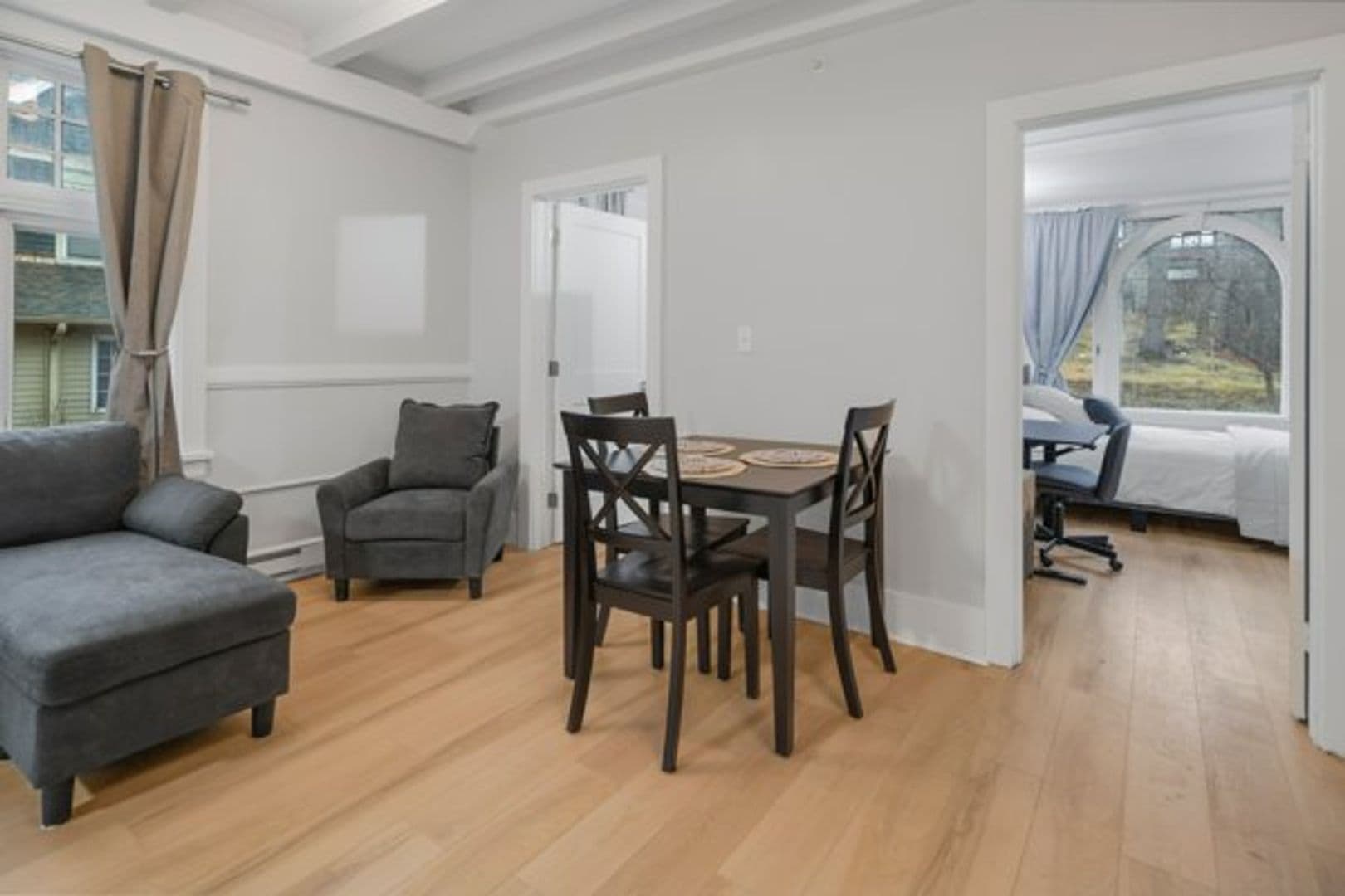 Ithaca Apartment: 504 Stewart Ave