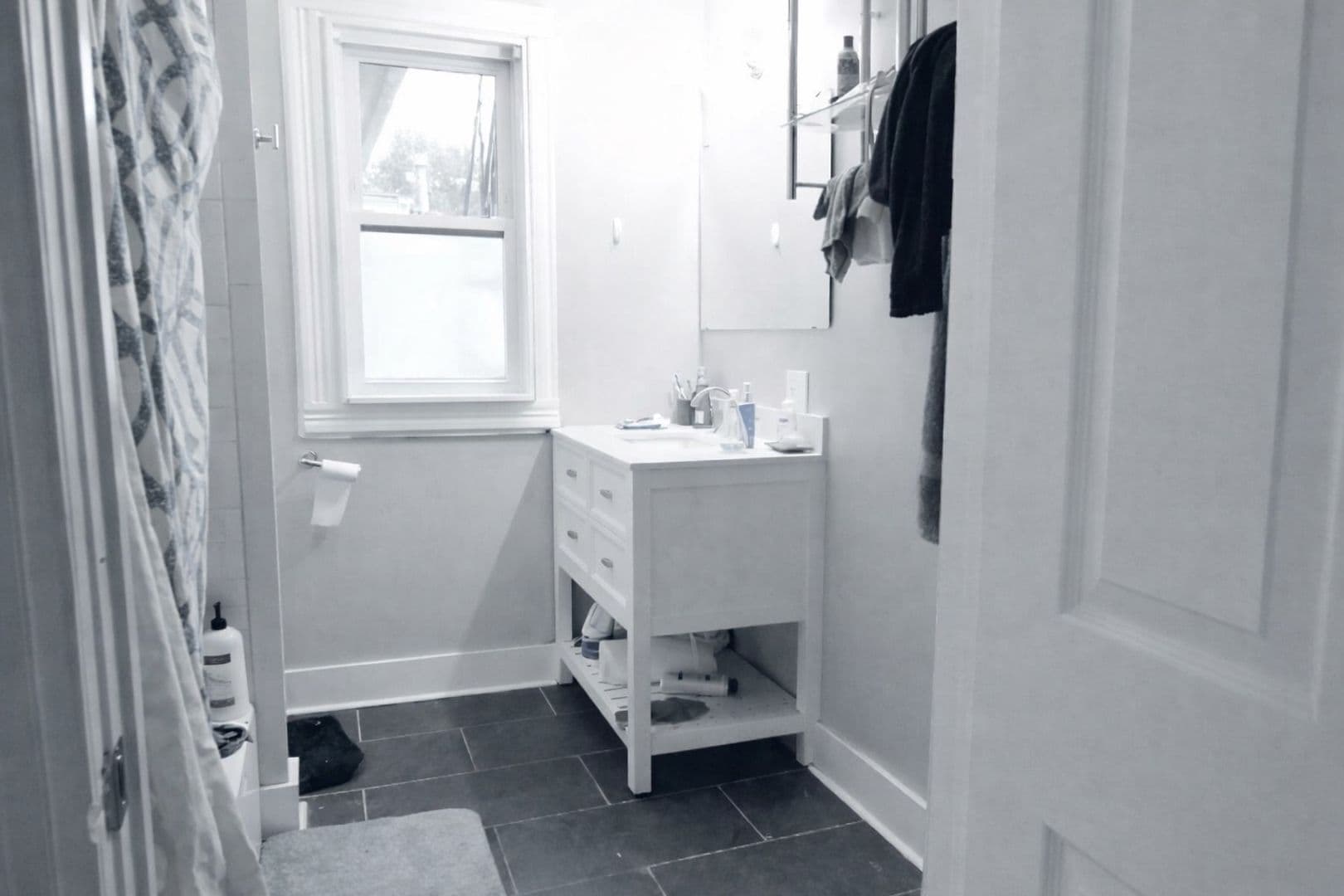 Ithaca Apartment: 313 Farm St.