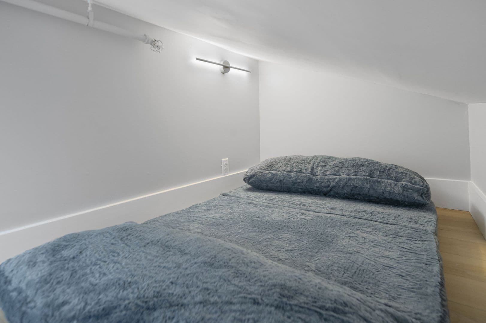 Ithaca Apartment: 504 Stewart Ave