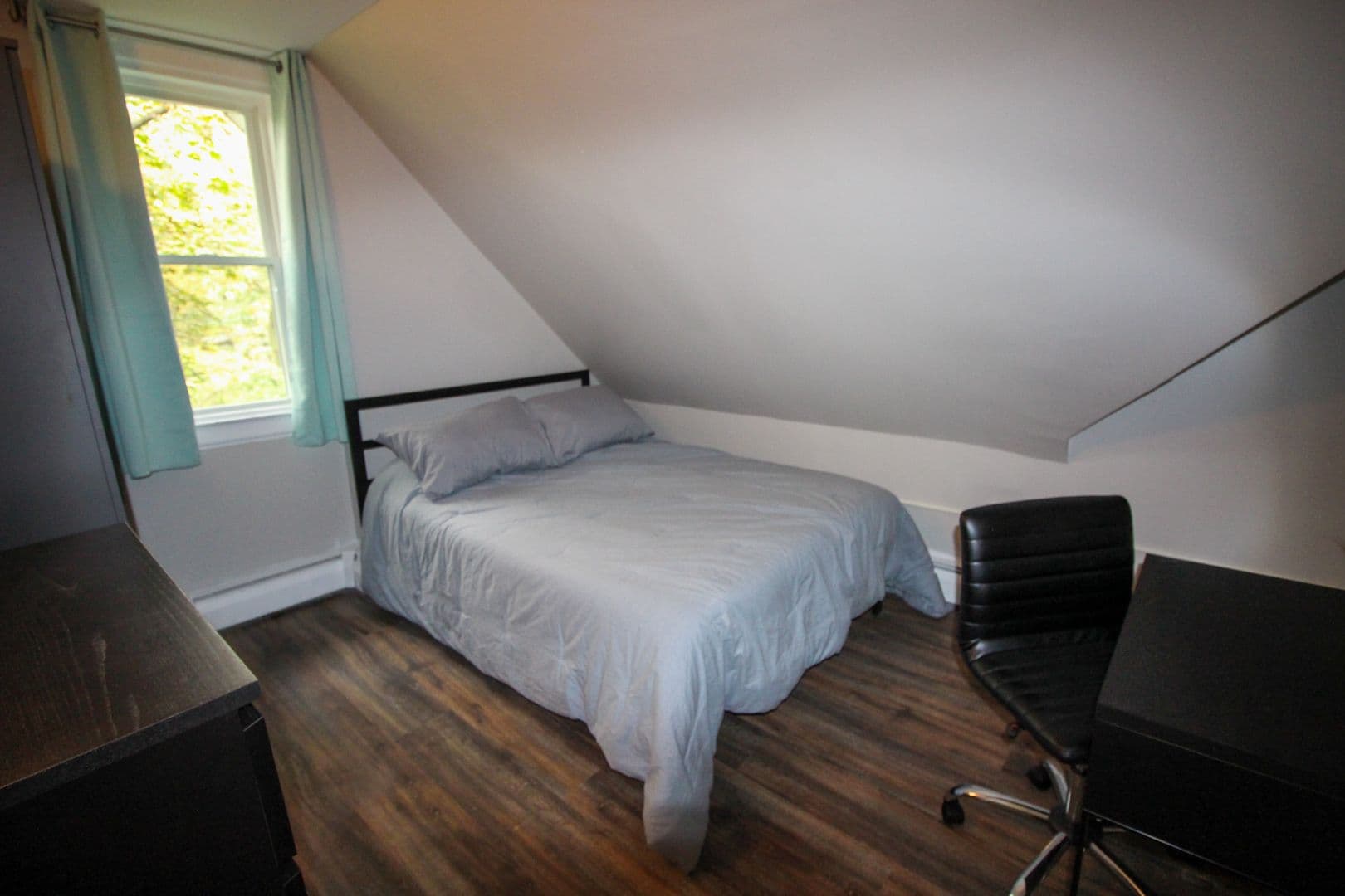 Ithaca Apartment: 522 Stewart Ave