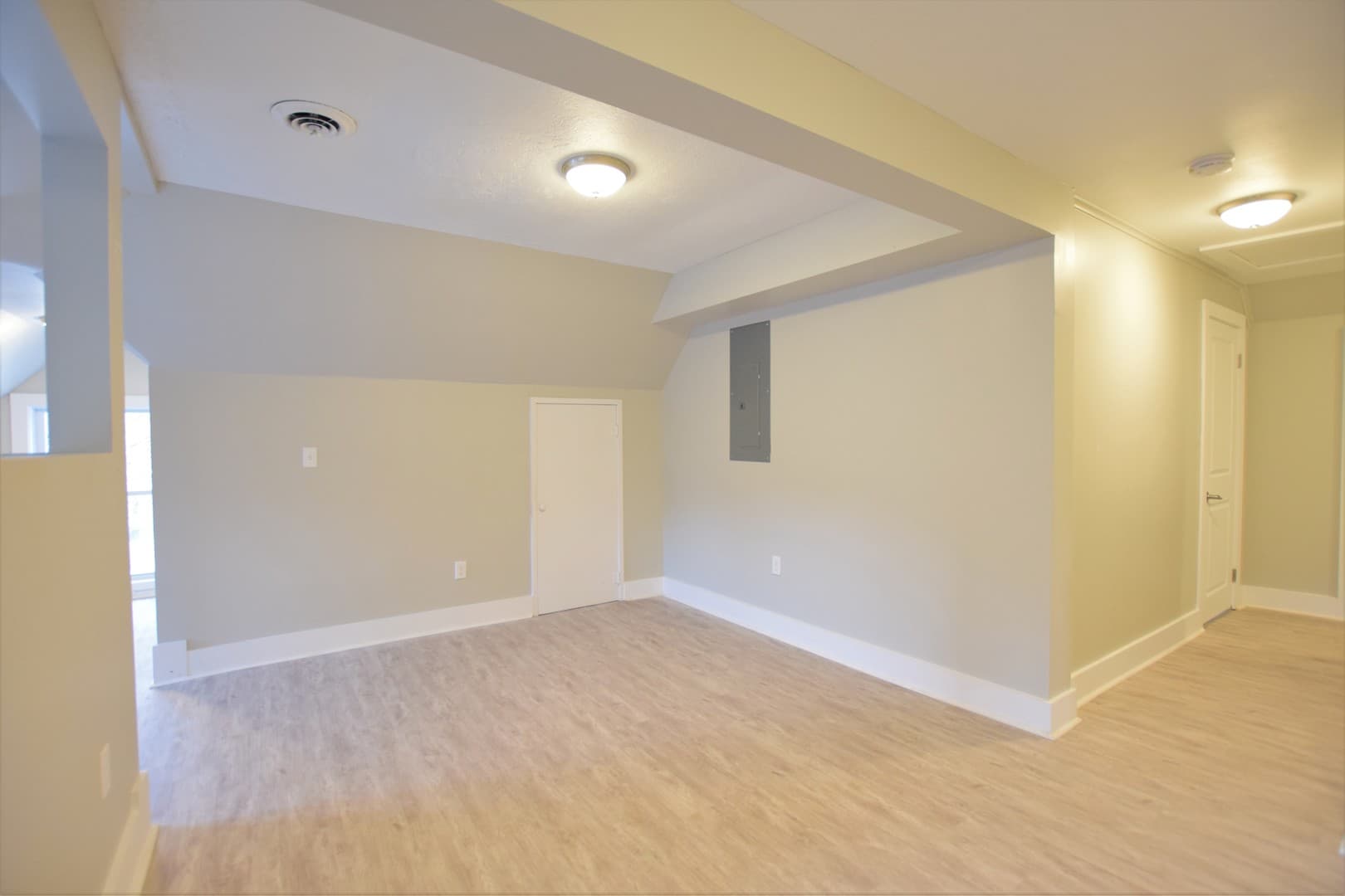 Ithaca Apartment: 1002 N. Aurora St.