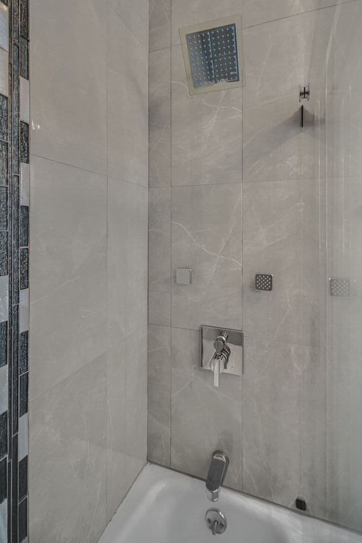 Ithaca Apartment: 104 Harvard Pl