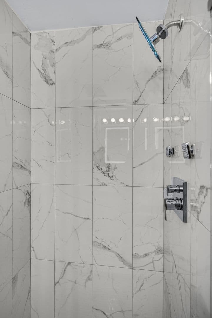 Ithaca Apartment: 104 Harvard Pl
