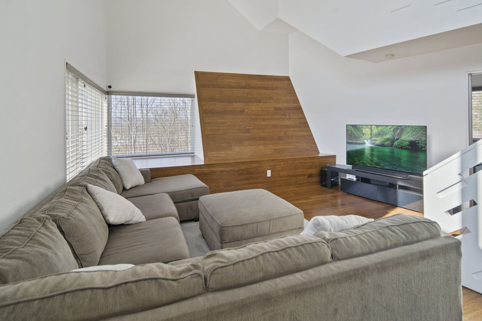 Ithaca House: 135 Muzzy Road