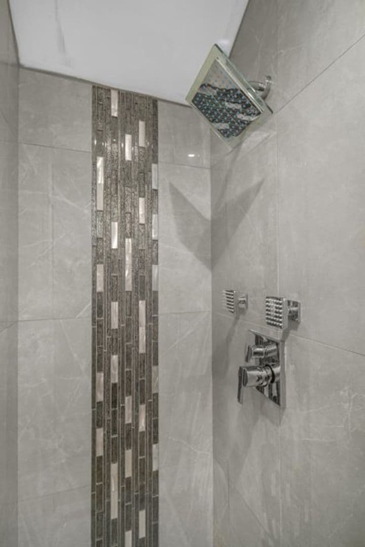 Ithaca Apartment: 504 Stewart Ave