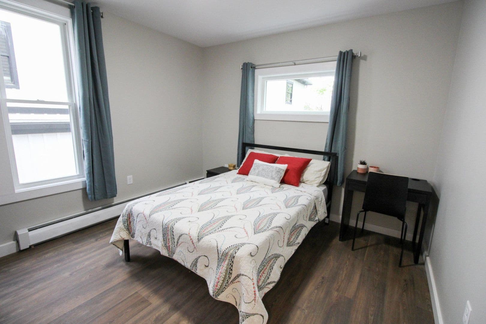 Ithaca Apartment: 522 Stewart Ave