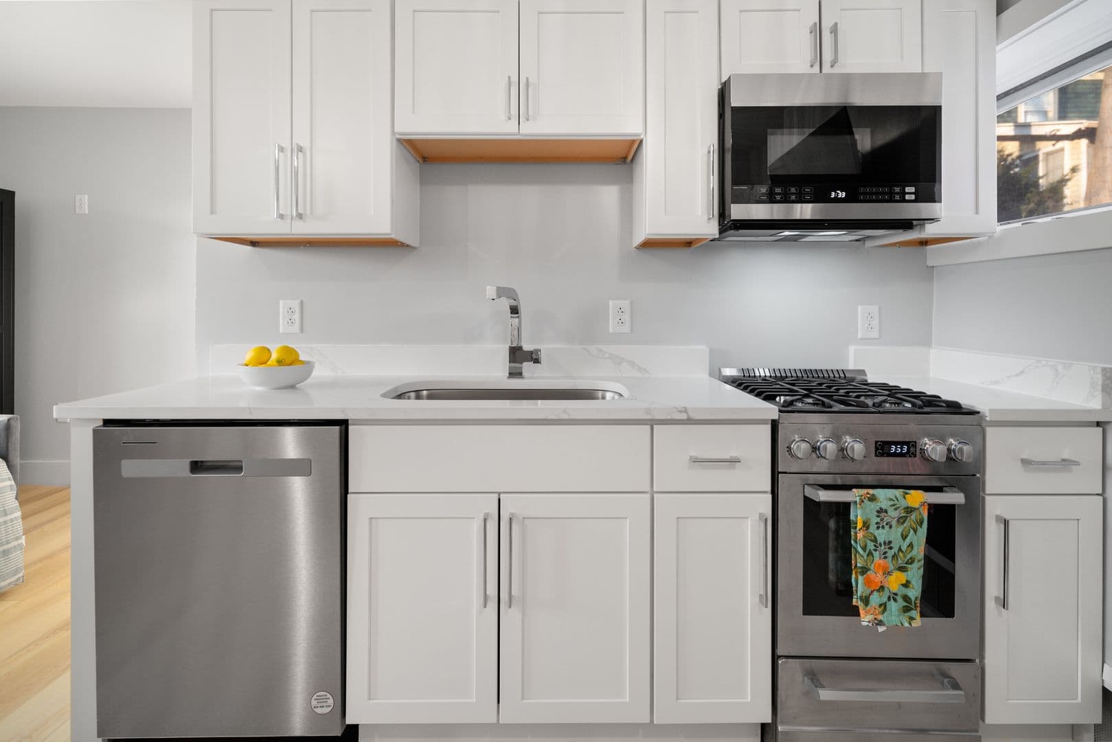 Ithaca Apartment: 504 Stewart Ave
