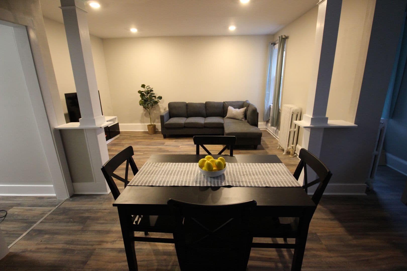 Ithaca Apartment: 613 E State St