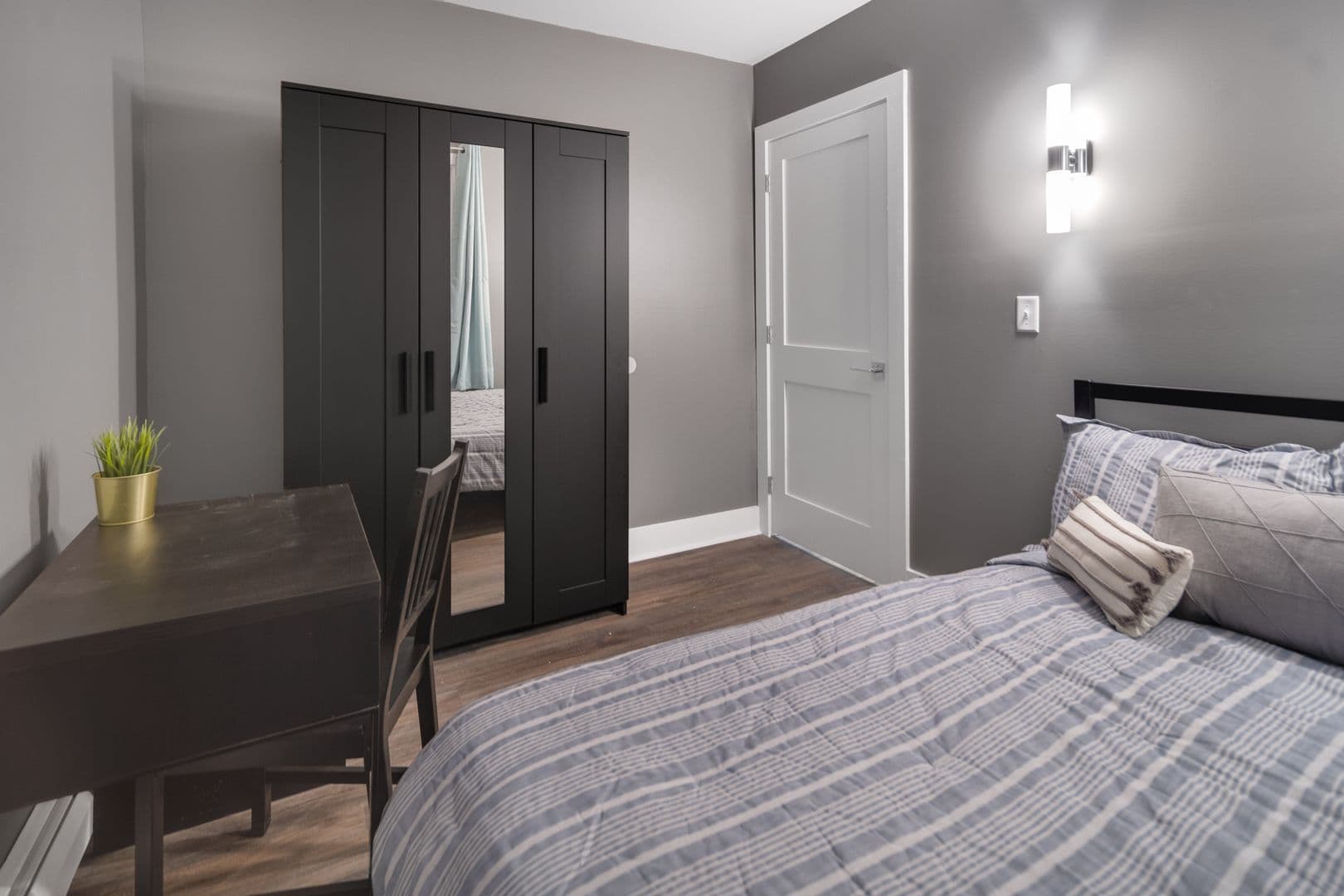 Ithaca Apartment: 518 Linn St