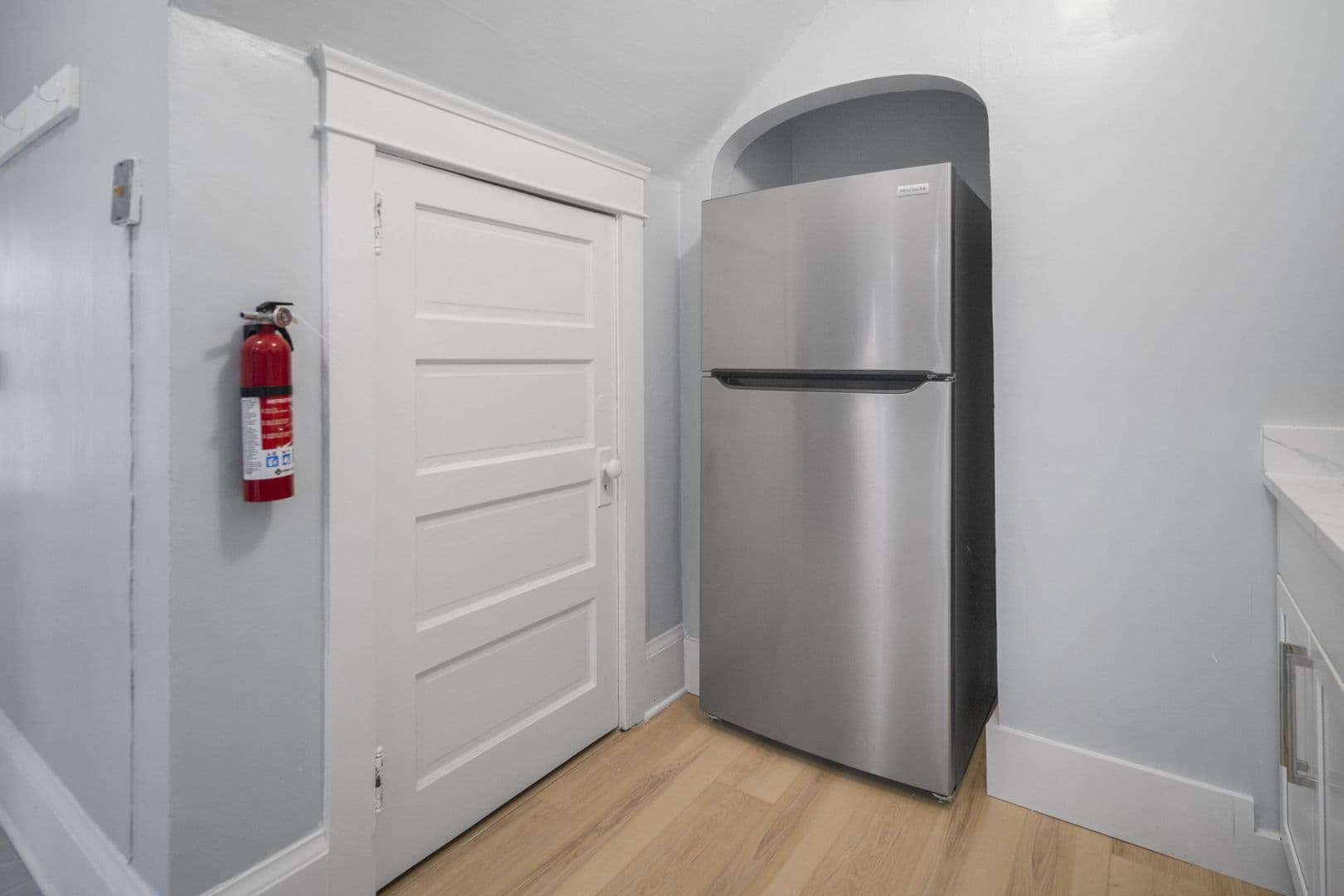 Ithaca Apartment: 104 Harvard Pl