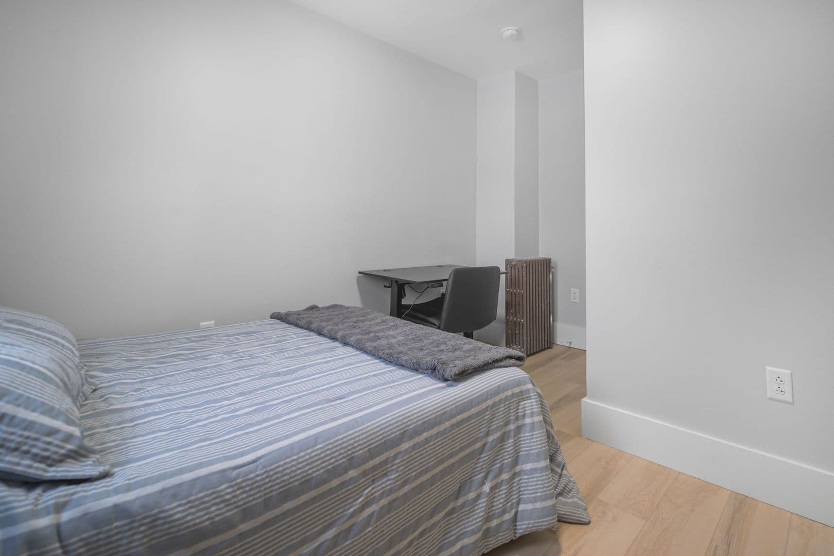 Ithaca Apartment: 104 Harvard Pl