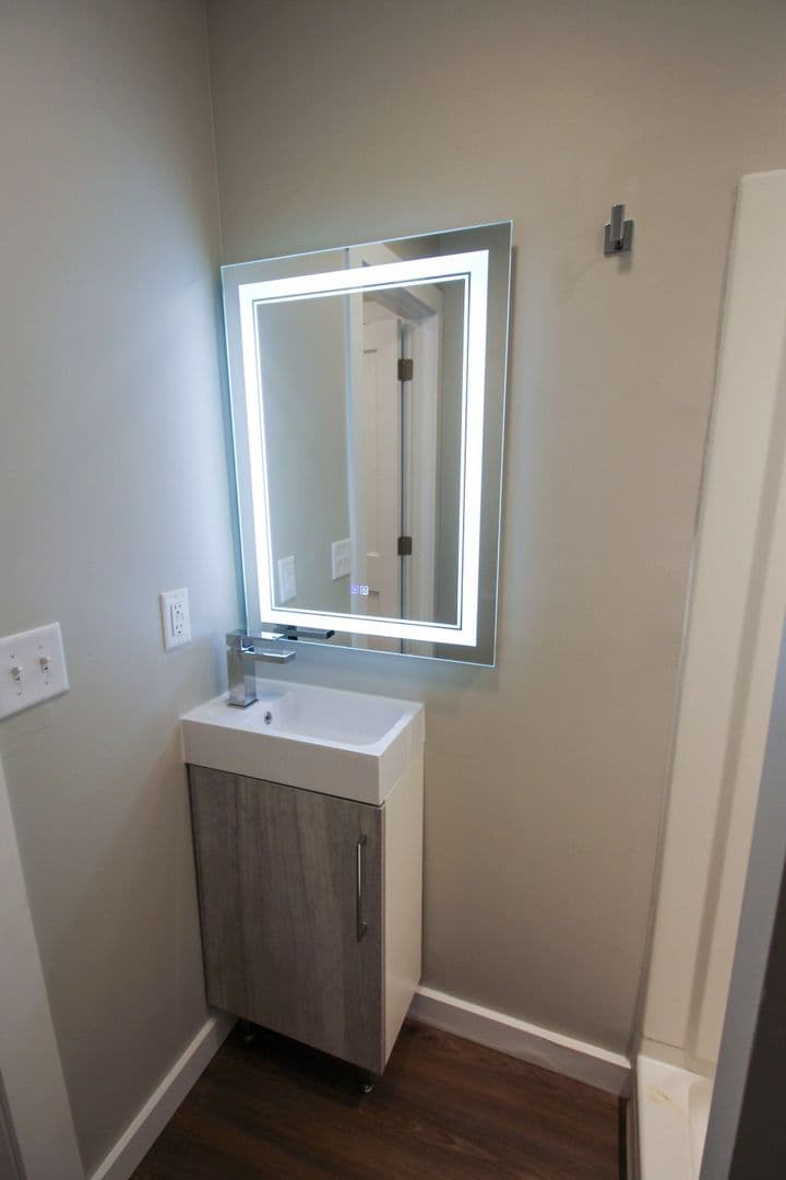 Ithaca Apartment: 522 Stewart Ave