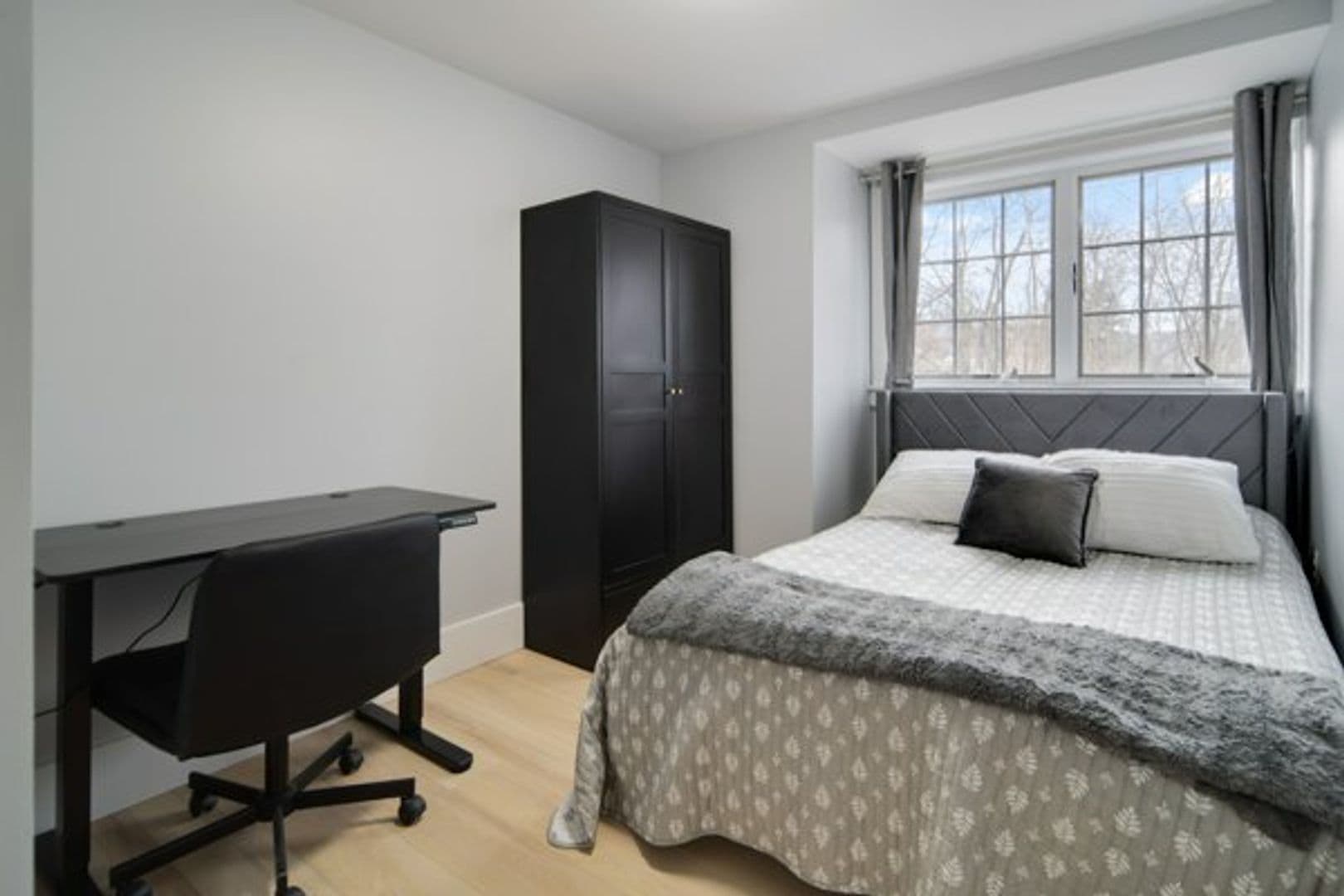 Ithaca Apartment: 504 Stewart Ave