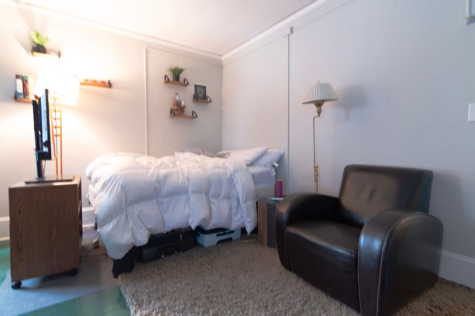 Ithaca Apartment: 609 E State St