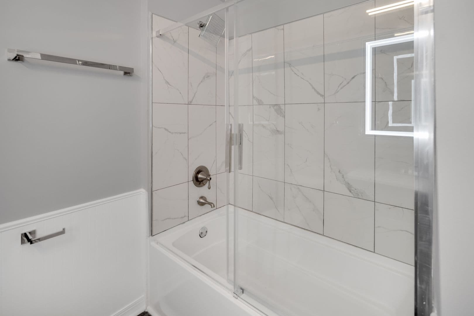 Ithaca Apartment: 1005 - 1007 N Aurora St
