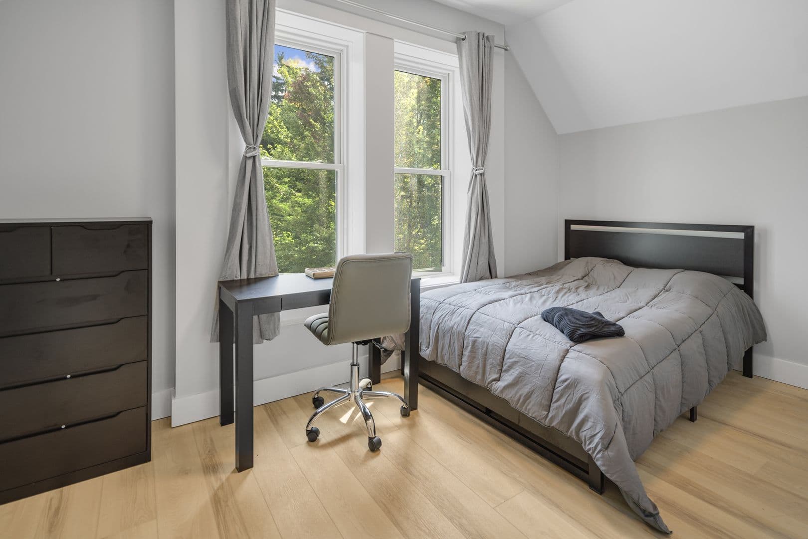 Ithaca Apartment: 200 Highland Ave