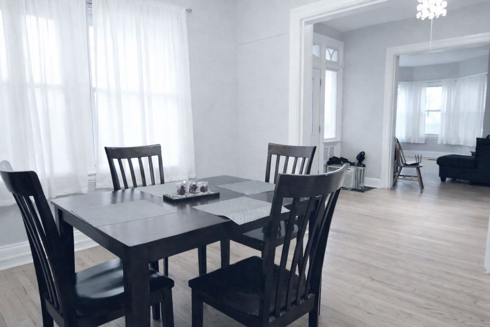 Ithaca Apartment: 313 Farm St.