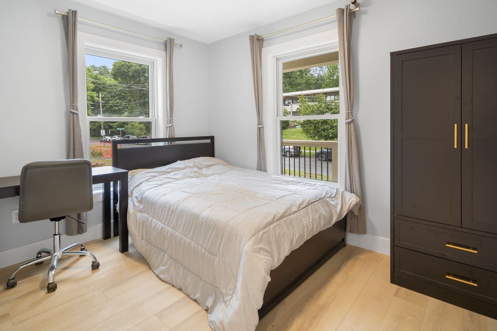 Ithaca Apartment: 210 Delaware Ave
