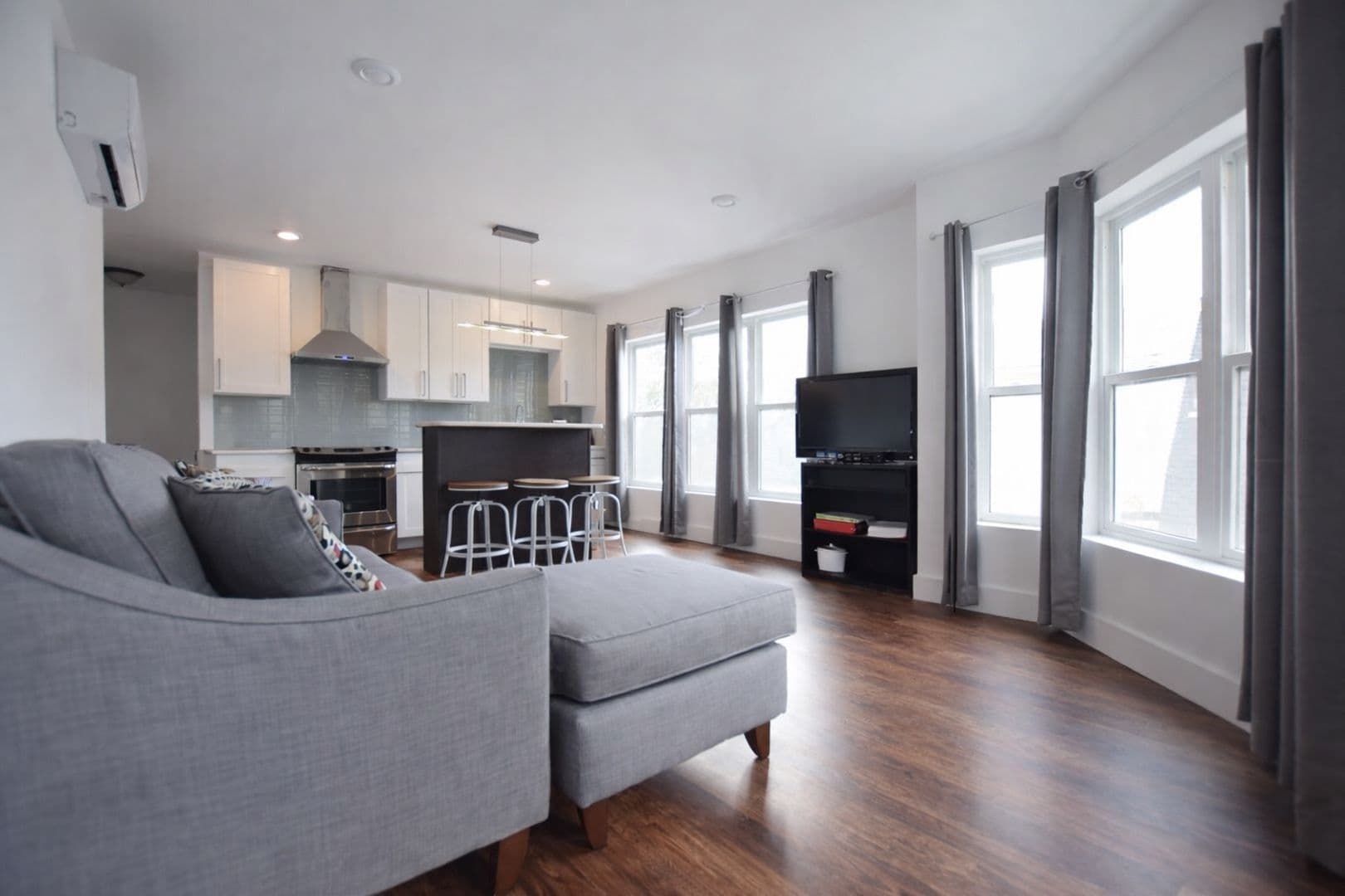 Ithaca Apartment: 707 E. Seneca St