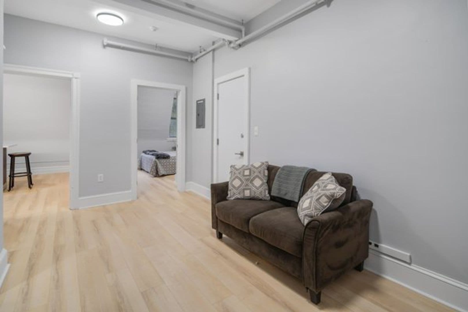 Ithaca Apartment: 702 E State St
