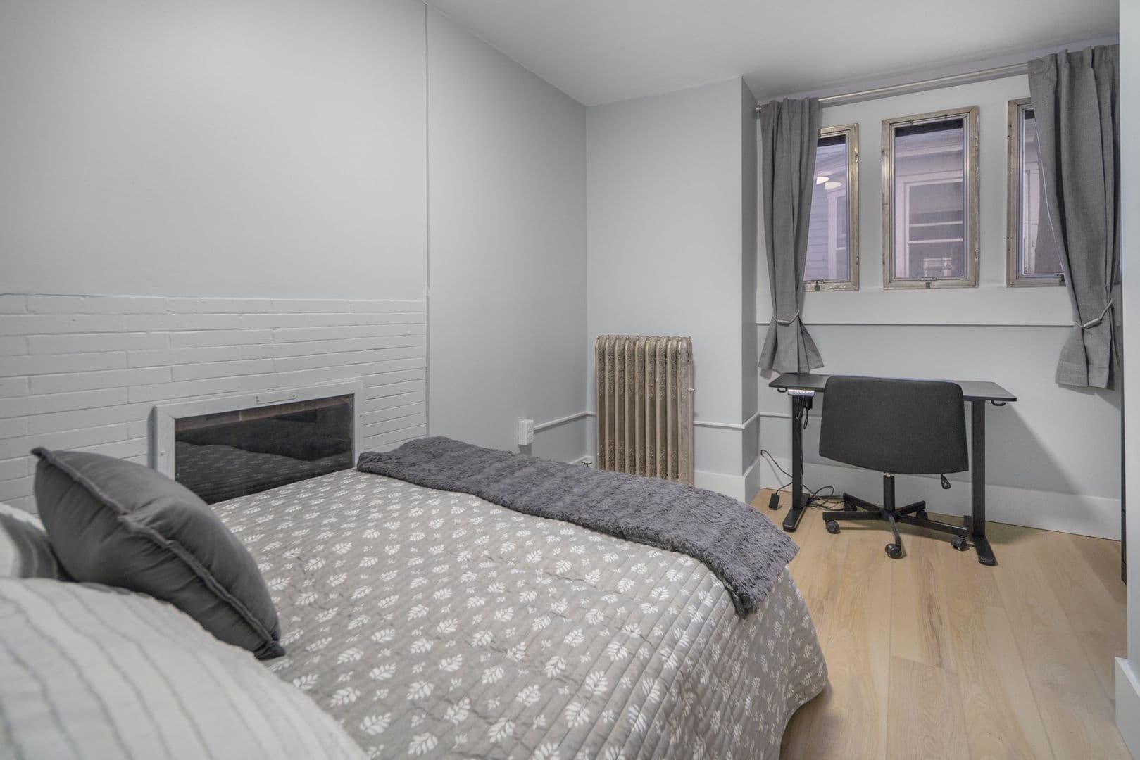 Ithaca Apartment: 104 Harvard Pl