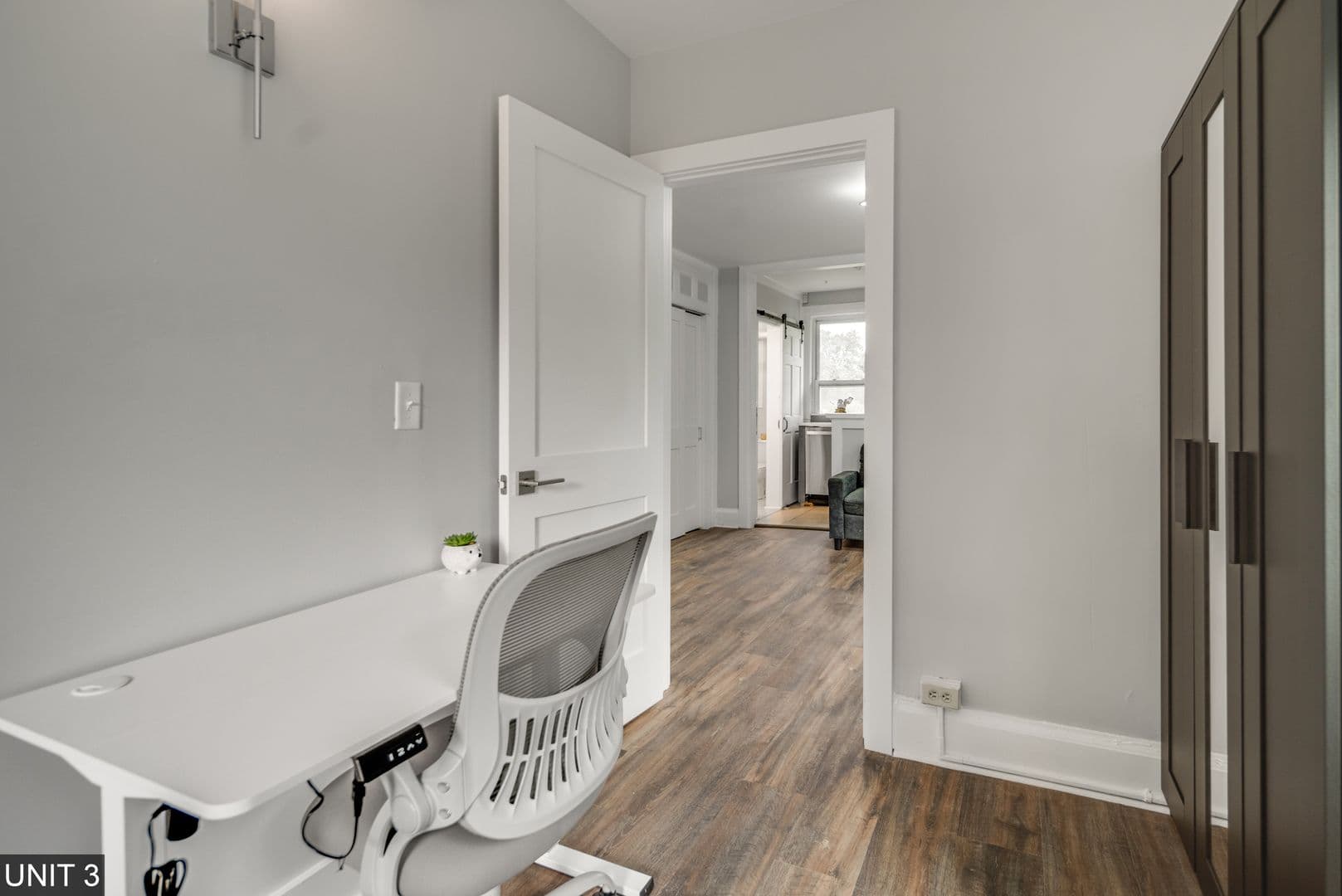 Ithaca Apartment: 104 Harvard Pl