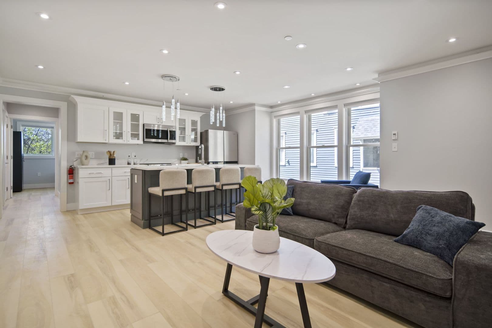 Ithaca Apartment: 601 E State St