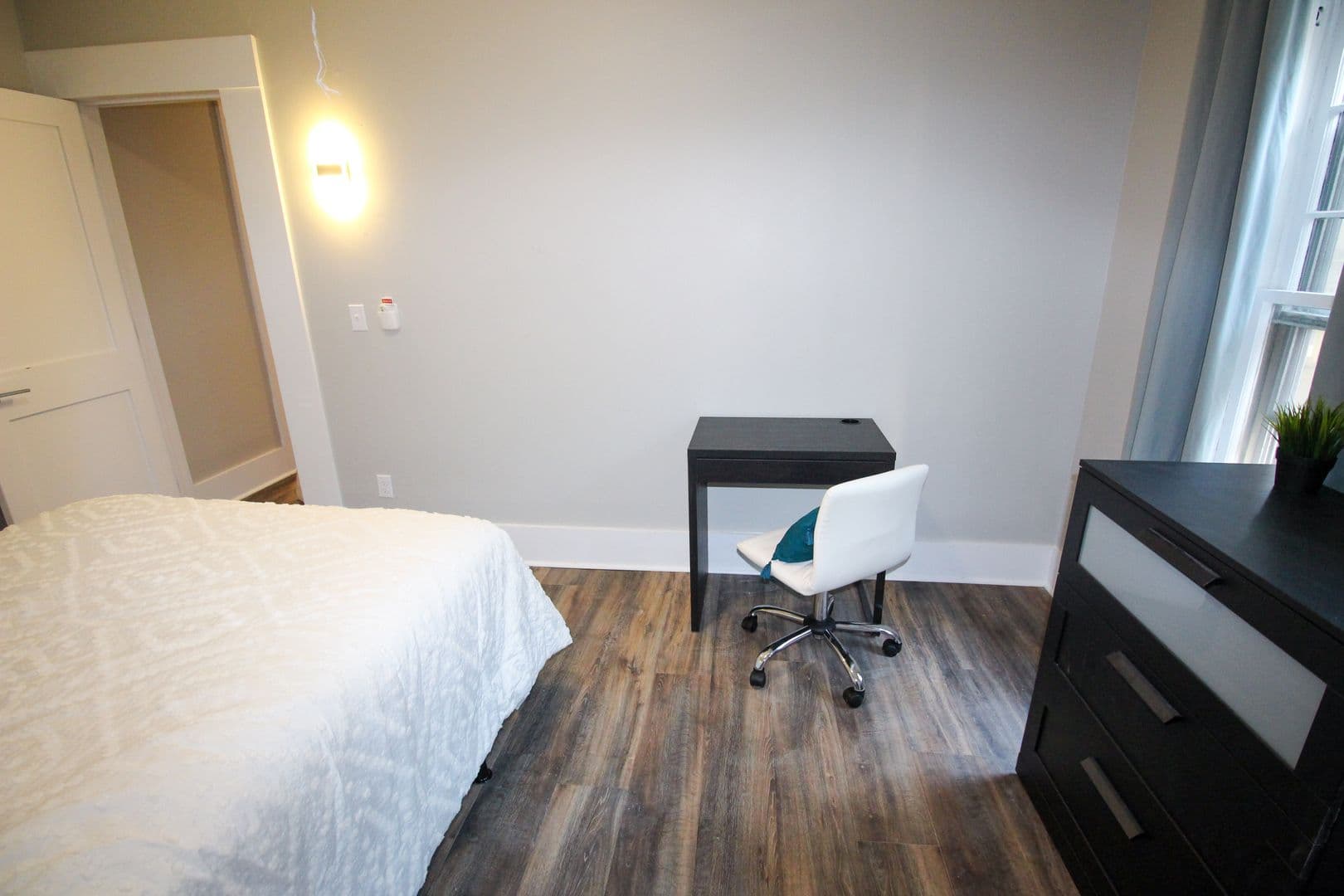 Ithaca Apartment: 613 E State St