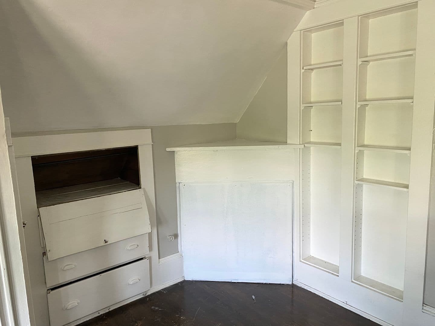 Ithaca Apartment: 609 E State St
