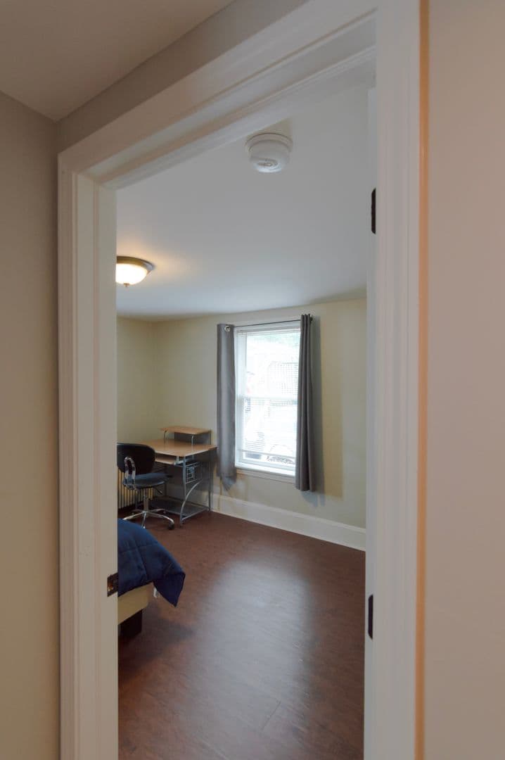 Ithaca Apartment: 217 Columbia St.