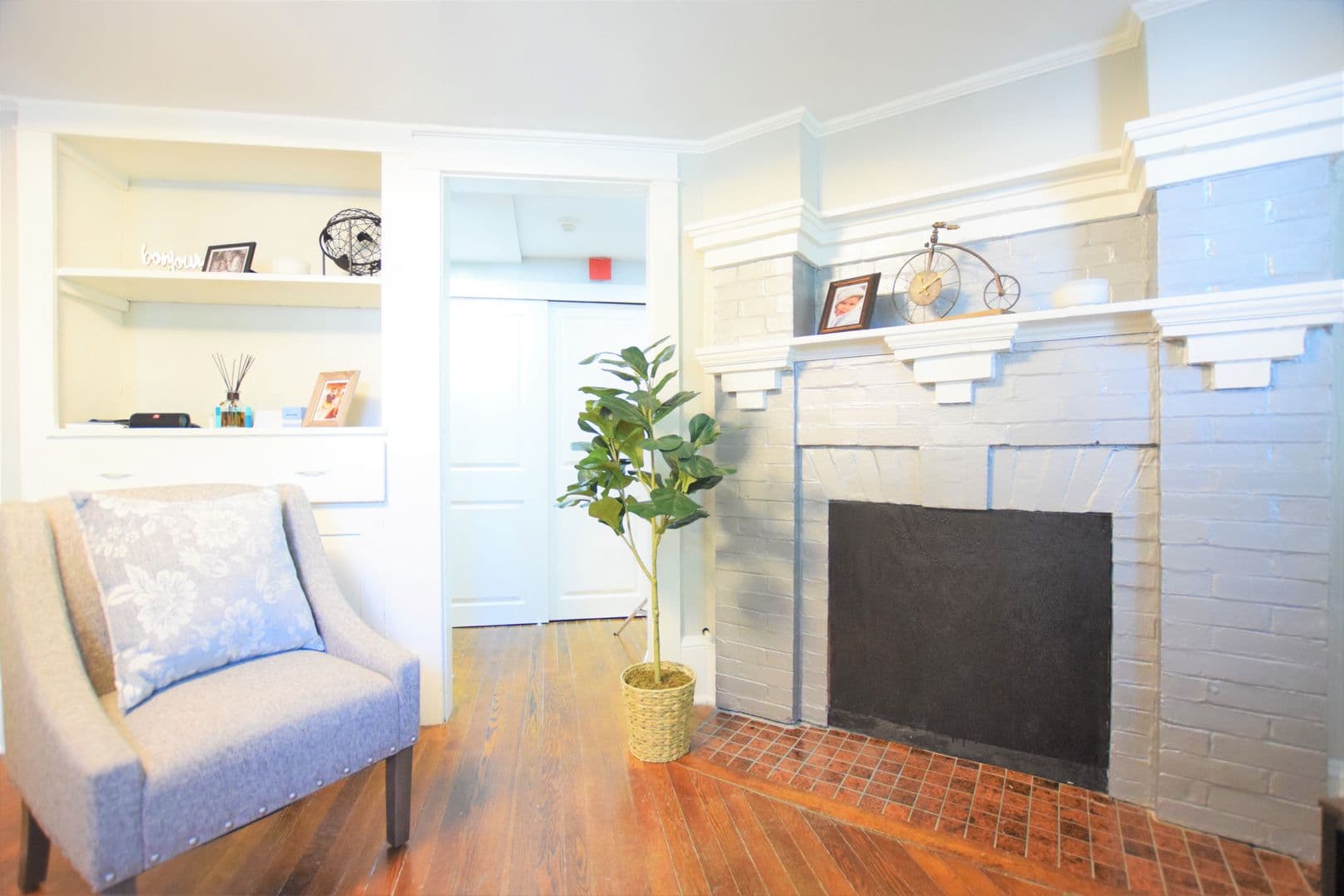 Ithaca Apartment: 609 E State St