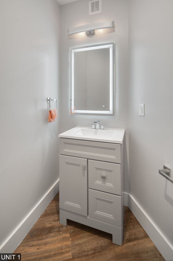 Ithaca Apartment: 710 Stewart Ave