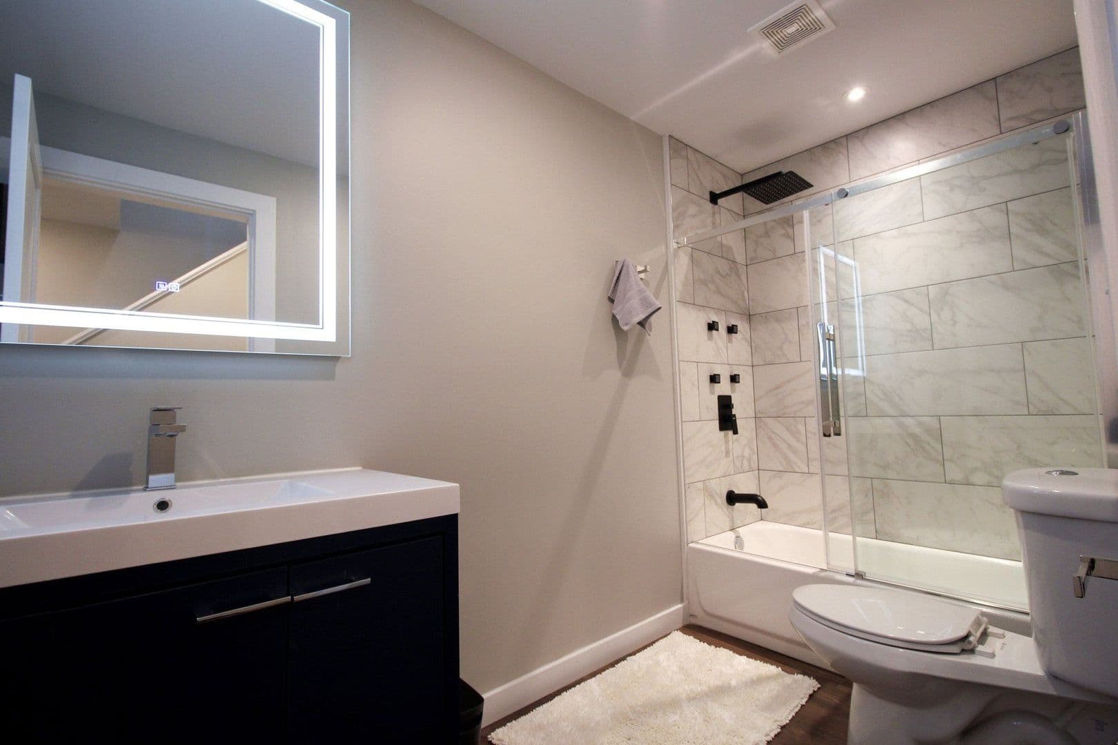 Ithaca Apartment: 522 Stewart Ave