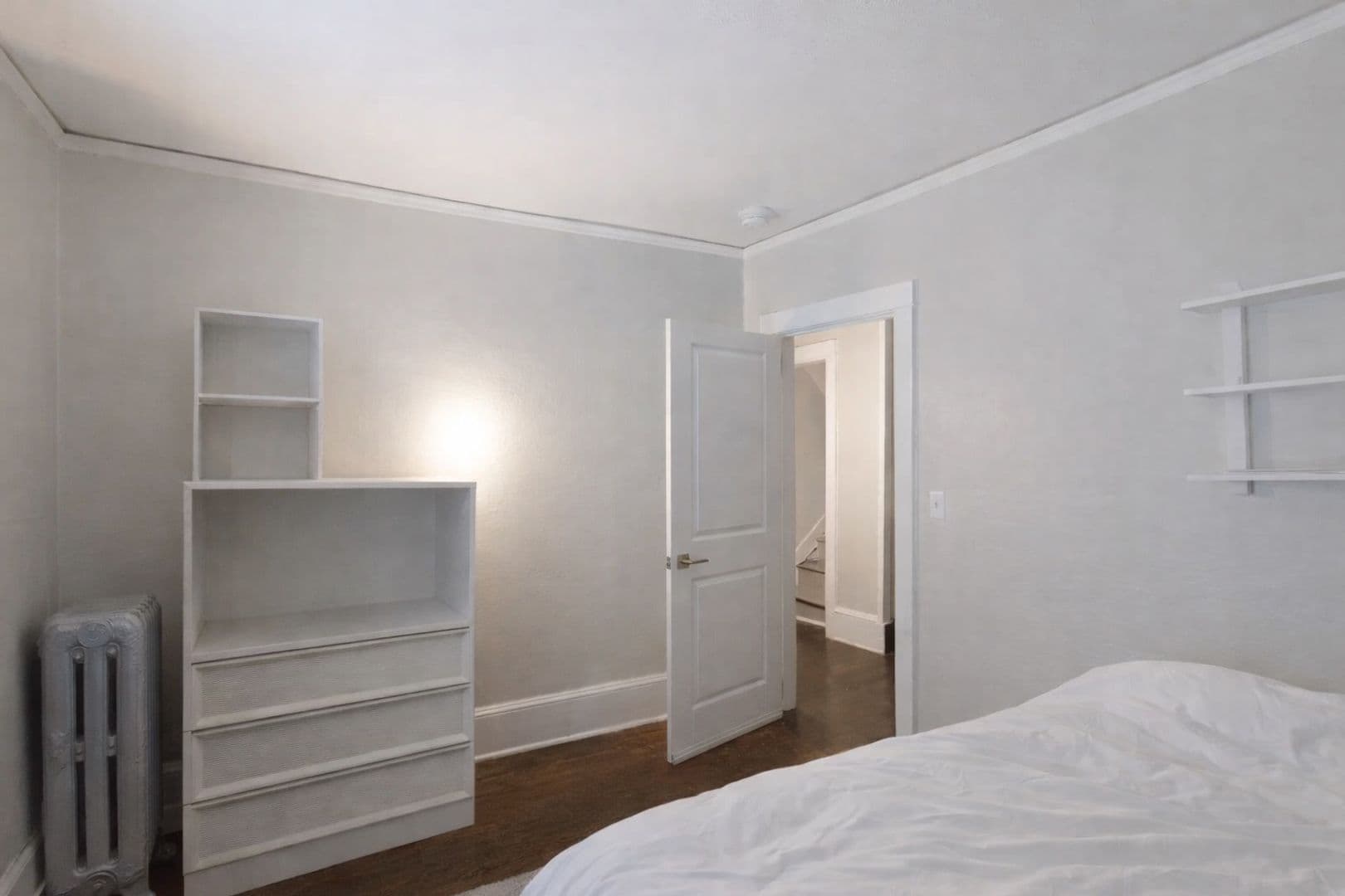 Ithaca Apartment: 609 E State St