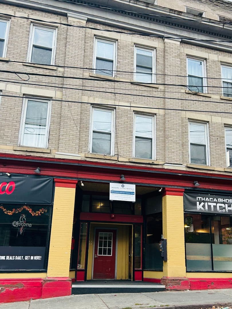 Ithaca Apartment: 308 Stewart Ave