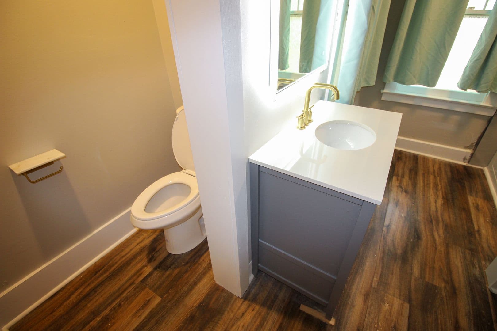 Ithaca Apartment: 613 E State St