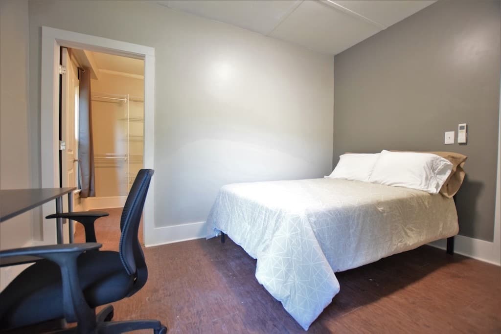 Ithaca Apartment: 1002 N. Aurora St.
