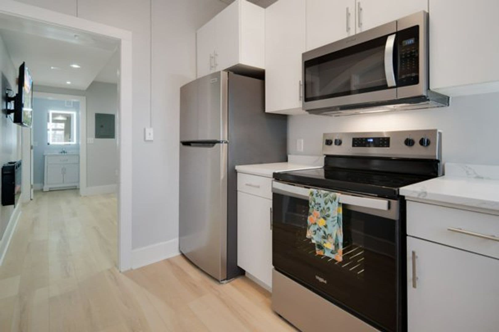 Ithaca Apartment: 504 Stewart Ave