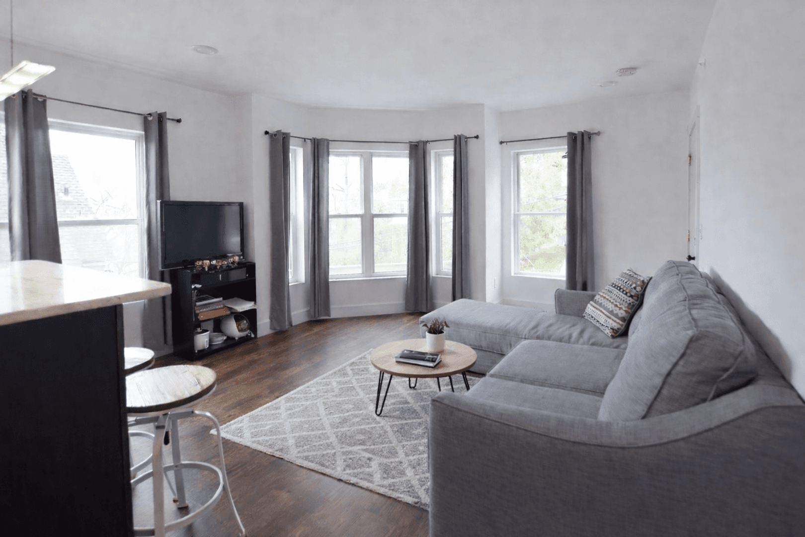 Ithaca Apartment: 707 E. Seneca St