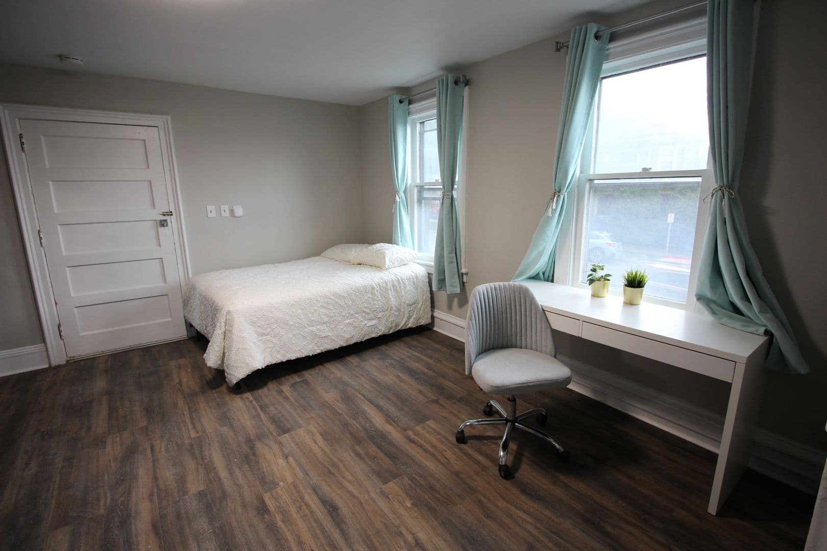 Ithaca Apartment: 613 E State St