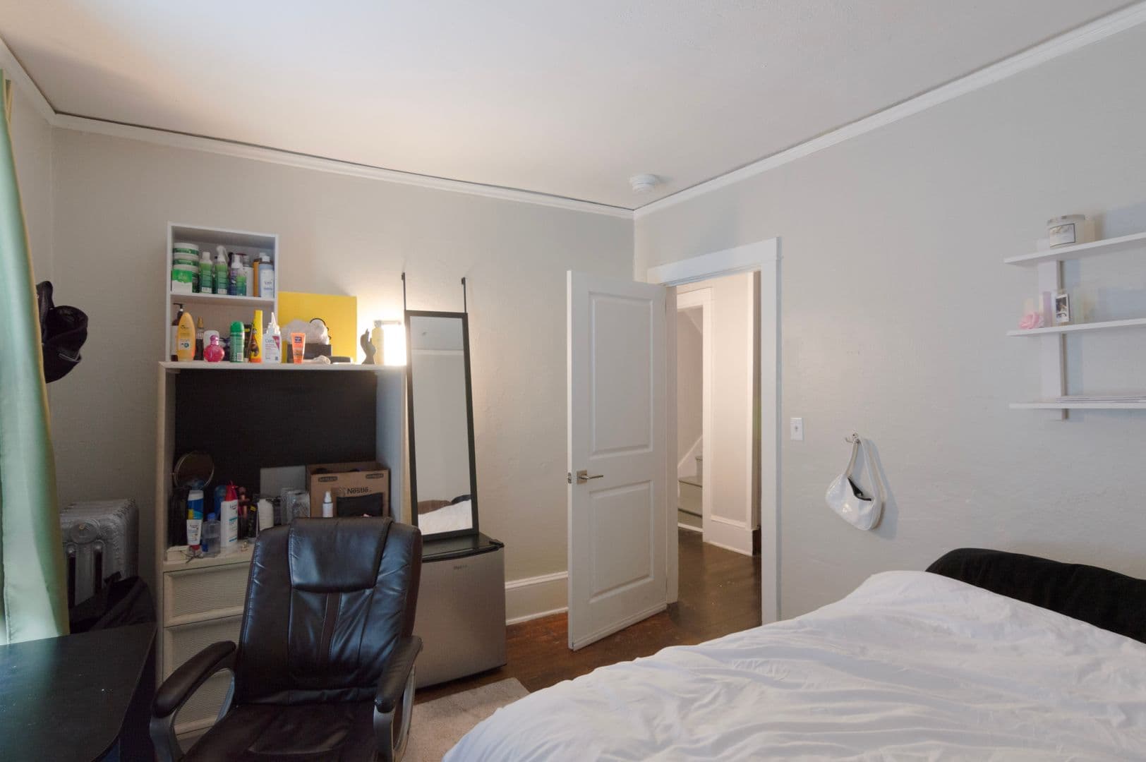 Ithaca Apartment: 609 E State St