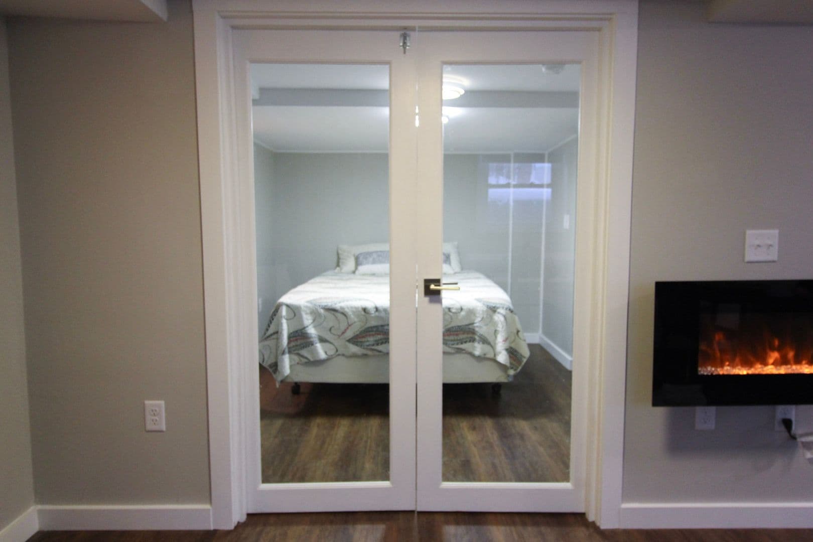 Ithaca Apartment: 230 Bryant Ave