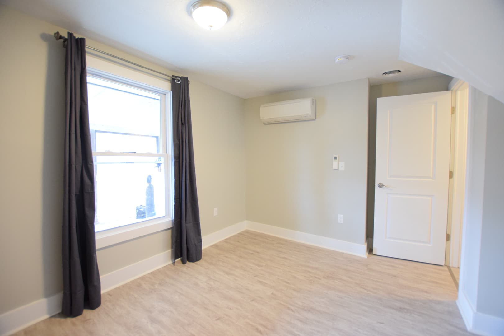 Ithaca Apartment: 1002 N. Aurora St.