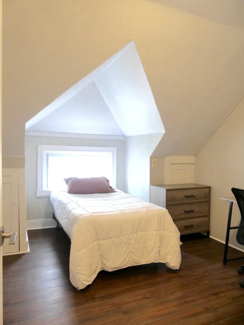 Ithaca Apartment: 311 Farm St